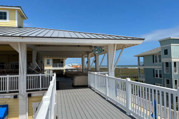 The Pointe West Bar & Grill at the Beach Club